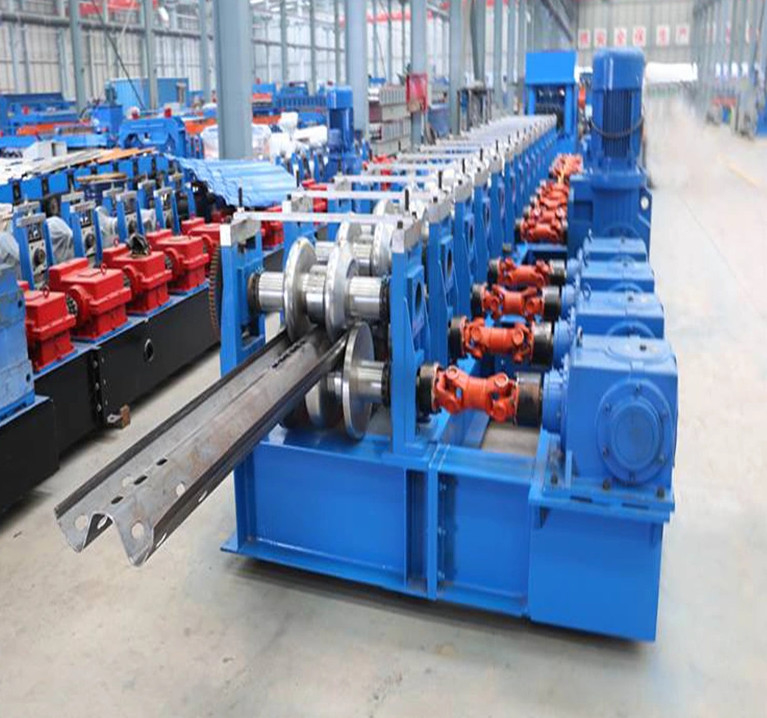 Custom W Beam 2 Wave Highway Guardrail เครื่องขึ้นรูปลอนประสิทธิภาพสูง