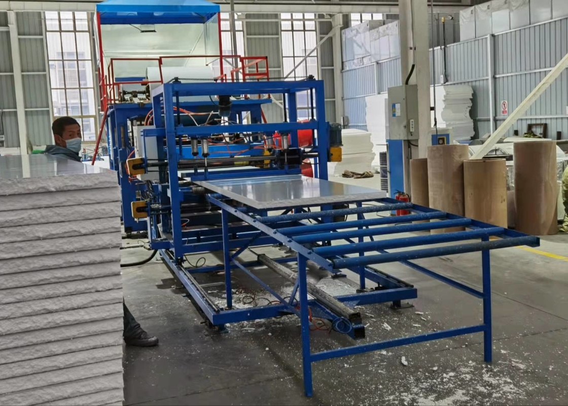 32kw พลังงานเครื่องยนต์หลัก EPS เครื่องปั้นแผ่นแซนวิช 3-6m/min ความเร็ว