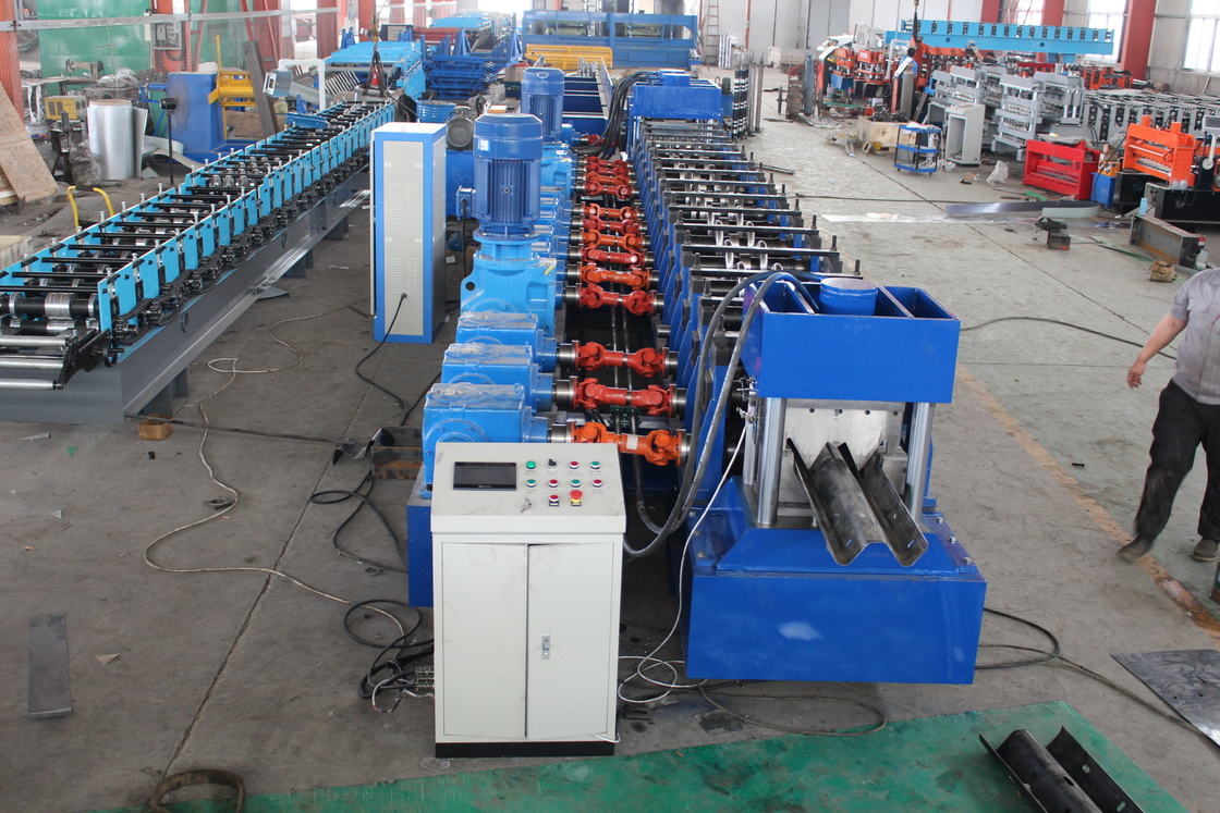 ความสามารถสูง Custom Steel Crash Barrier W Beam 2 Wave Highway Guardrail Roll Forming Machine เครื่องปรับปรุงกลม
