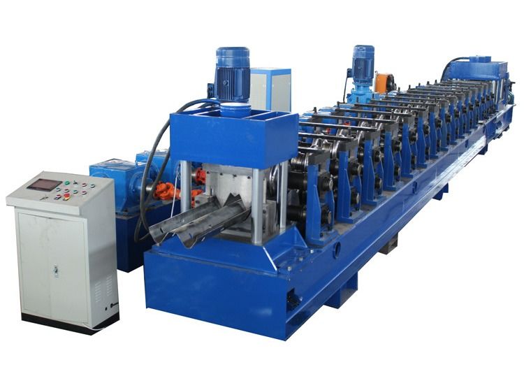 เครื่องทําแผ่นโลหะ W การทําทางหลวง Guardrail Roll Form Machine กับ BeamThrie