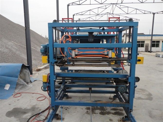 EPS Rockwool Sandwich Panel เครื่องขึ้นรูปม้วน PLC ควบคุมความหนา 50-150 มม.