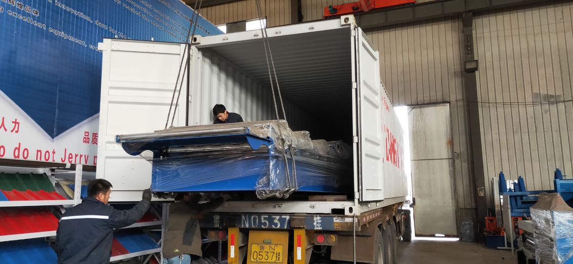 เครื่องขึ้นรูปม้วนกระเบื้องหลังคาสี่เหลี่ยมคางหมู Type 6 3 Phase