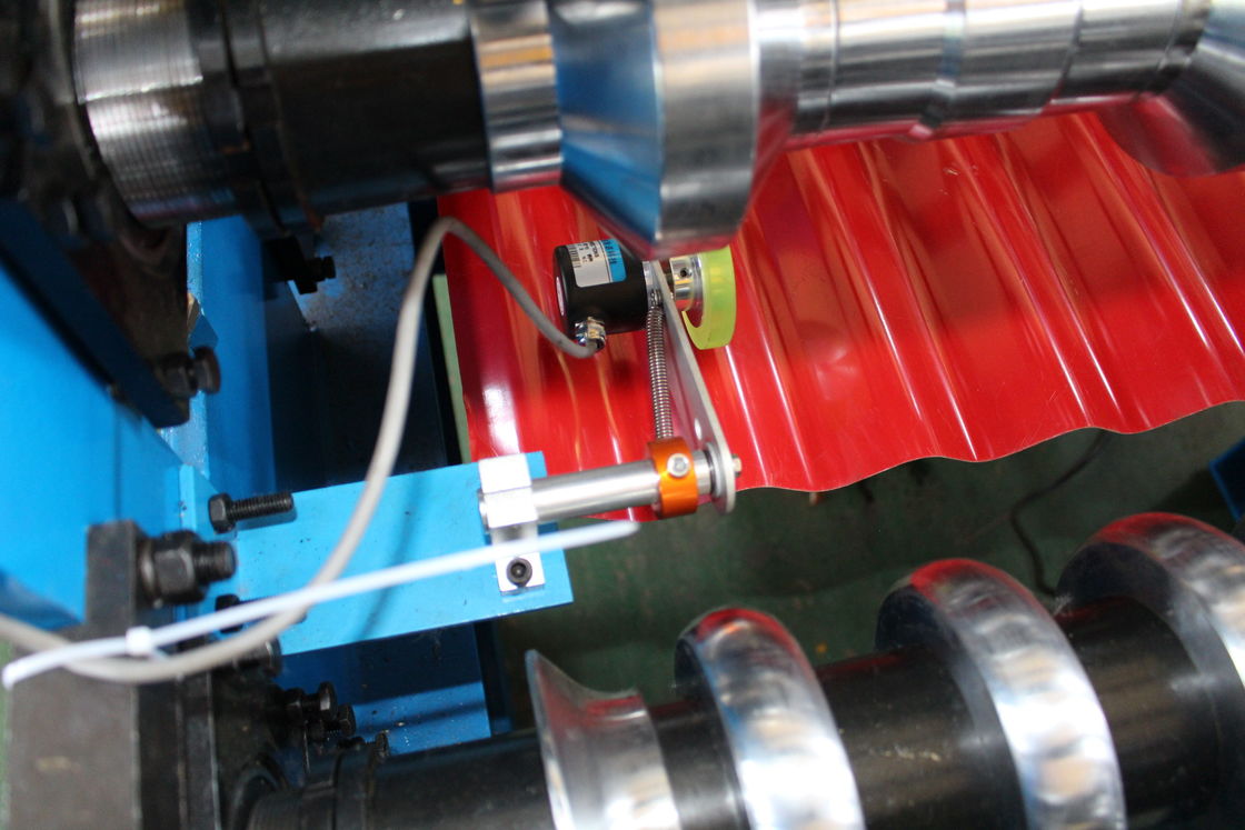 IBR และลูกฟูก 0.9 มม. แผงหลังคาม้วนขึ้นรูปเครื่อง