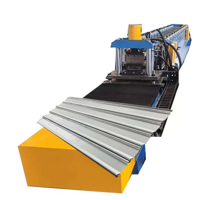 Chain Drive Rolling Shutter Door Roll Forming Machine ความเร็วสูงอัตโนมัติเต็มรูปแบบ 25m / Min