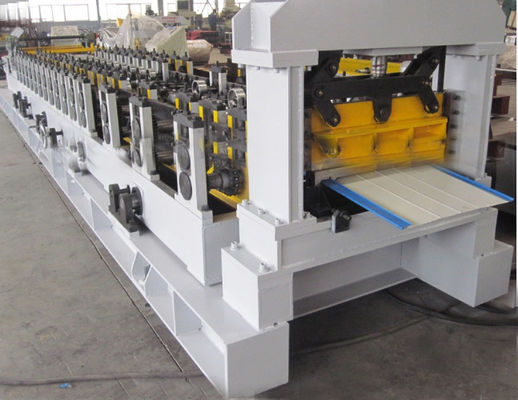 หลังคา 1.2 มม. ยืนตะเข็บม้วนเดิมเครื่องสำหรับเล็บ Strip Snap Lock Panel