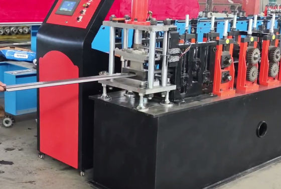 ควบคุม PLC 18 สถานีเครื่องขึ้นรูปม้วนชัตเตอร์