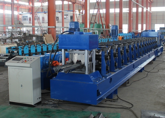 เครื่องปรับปรุงลวดลวดความเร็วสูง 15 สถานี GI ทางหลวง Guardrail ด้วย Hydraulic Decoiler