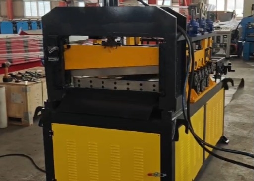 PLC การควบคุมแผ่นโลหะตัดความยาวและเส้นตัด 0.3-4mm 600-1500mm Max