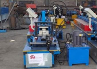 20-30m ต่อนาที Flying Cutting GL Roller Shutter Door Machine