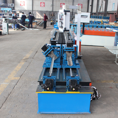 Double Out Light Gauge 1.4mm Steel Roll Forming Machine ทำโปรไฟล์ Drywall