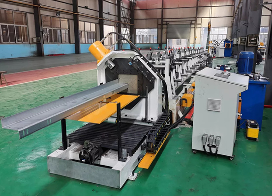 Gearbox Drive Cz Purlin Roll Forming Machine อัตโนมัติเต็มรูปแบบ